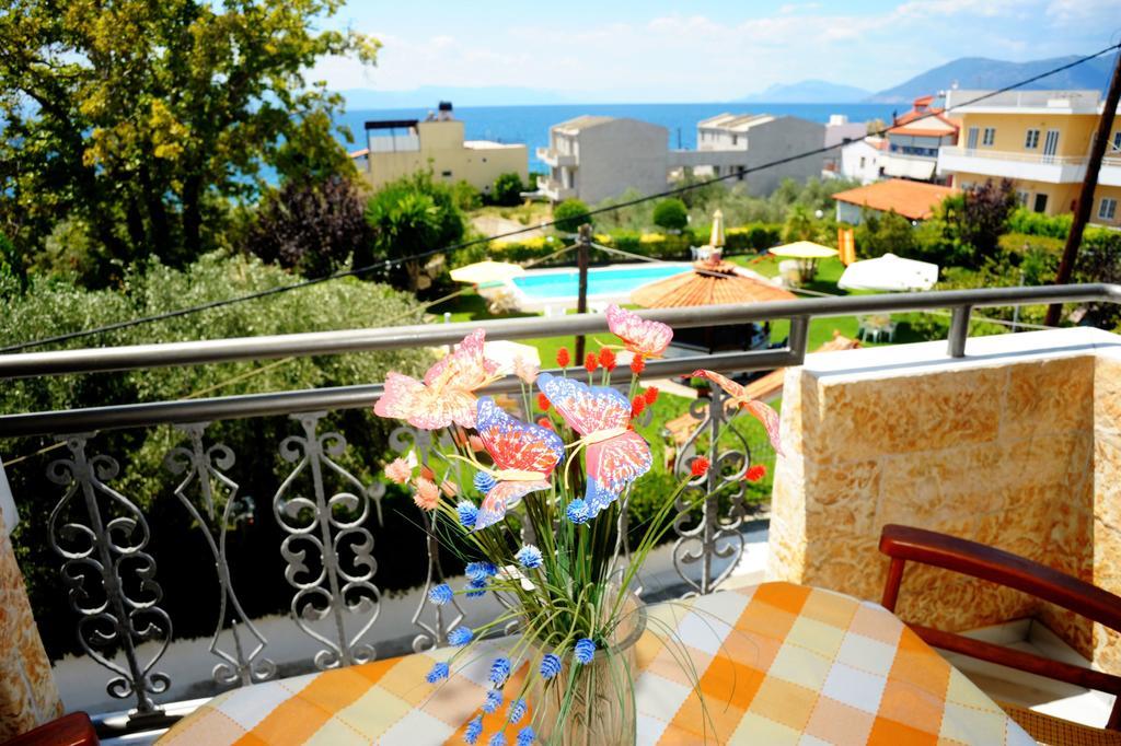 Iliahtida Aparthotel Rovies