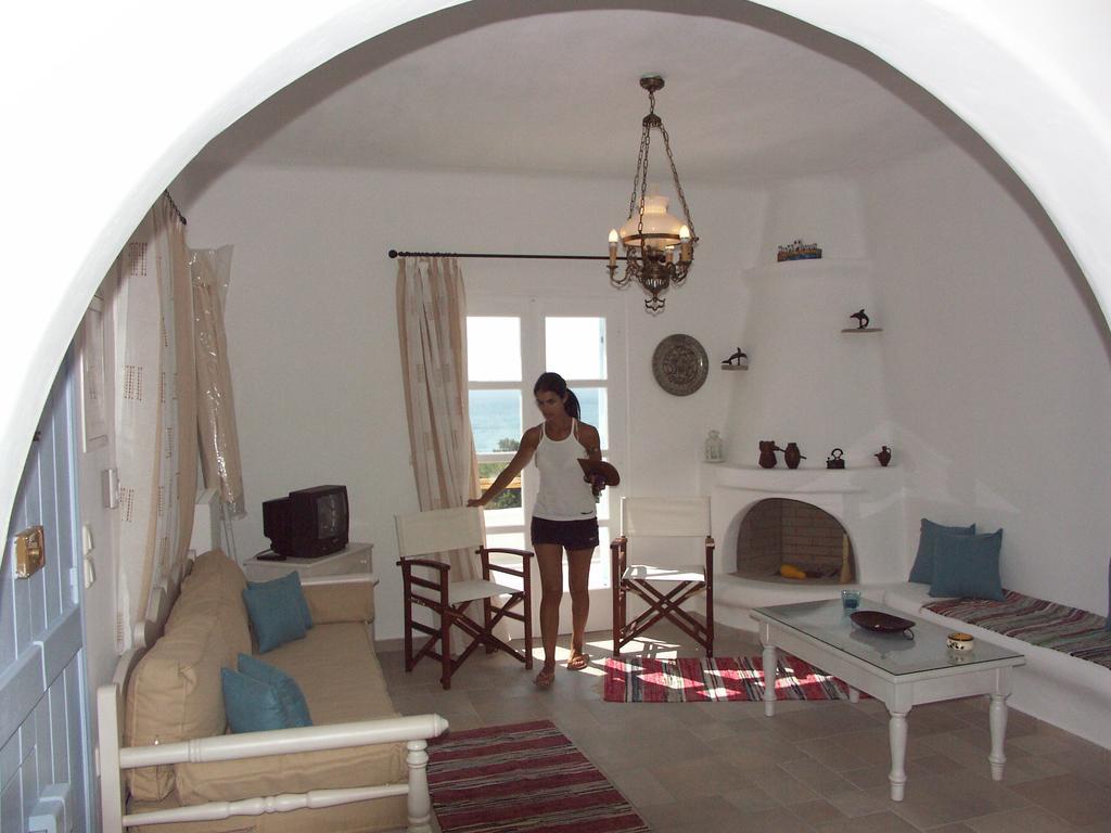 Karades Medusa Plaka (Naxos)