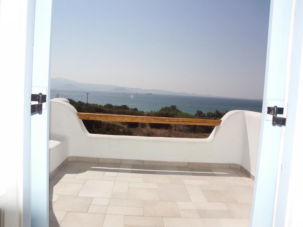 Karades Medusa Plaka (Naxos)