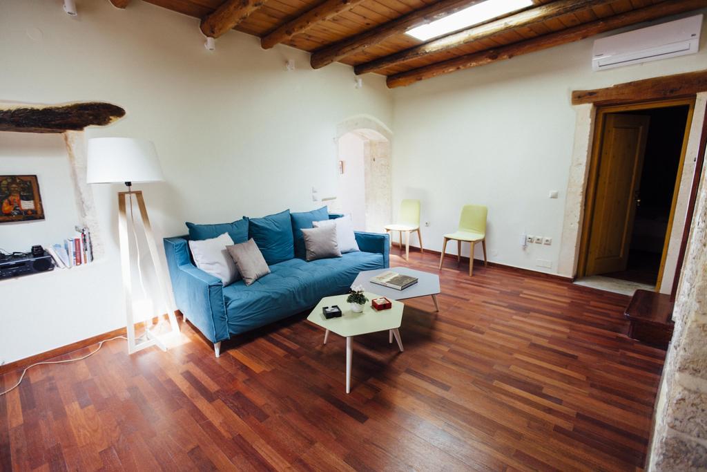 Loucrina Holiday home *