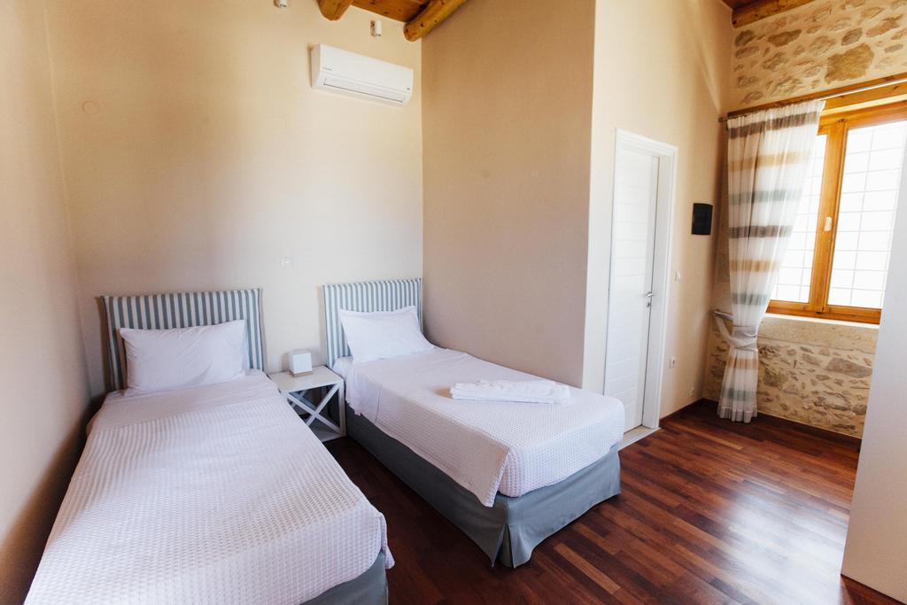 Loucrina Holiday home