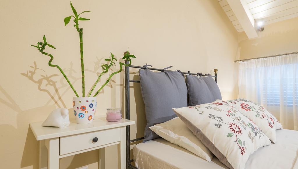 Oliva, In A Serene Location & Private Pool, By Zantewize Villa