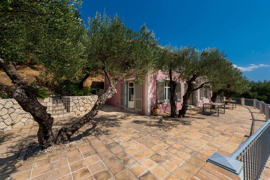 Oliva, In A Serene Location & Private Pool, By Zantewize Villa