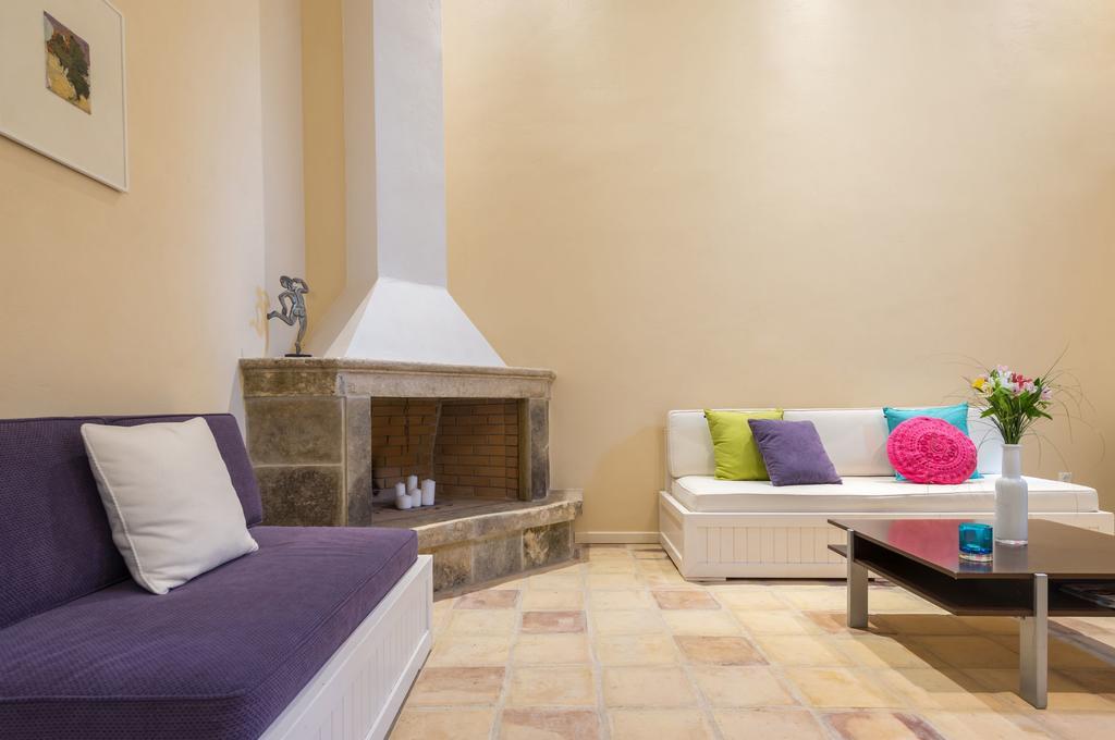 Oliva, In A Serene Location & Private Pool, By Zantewize Villa