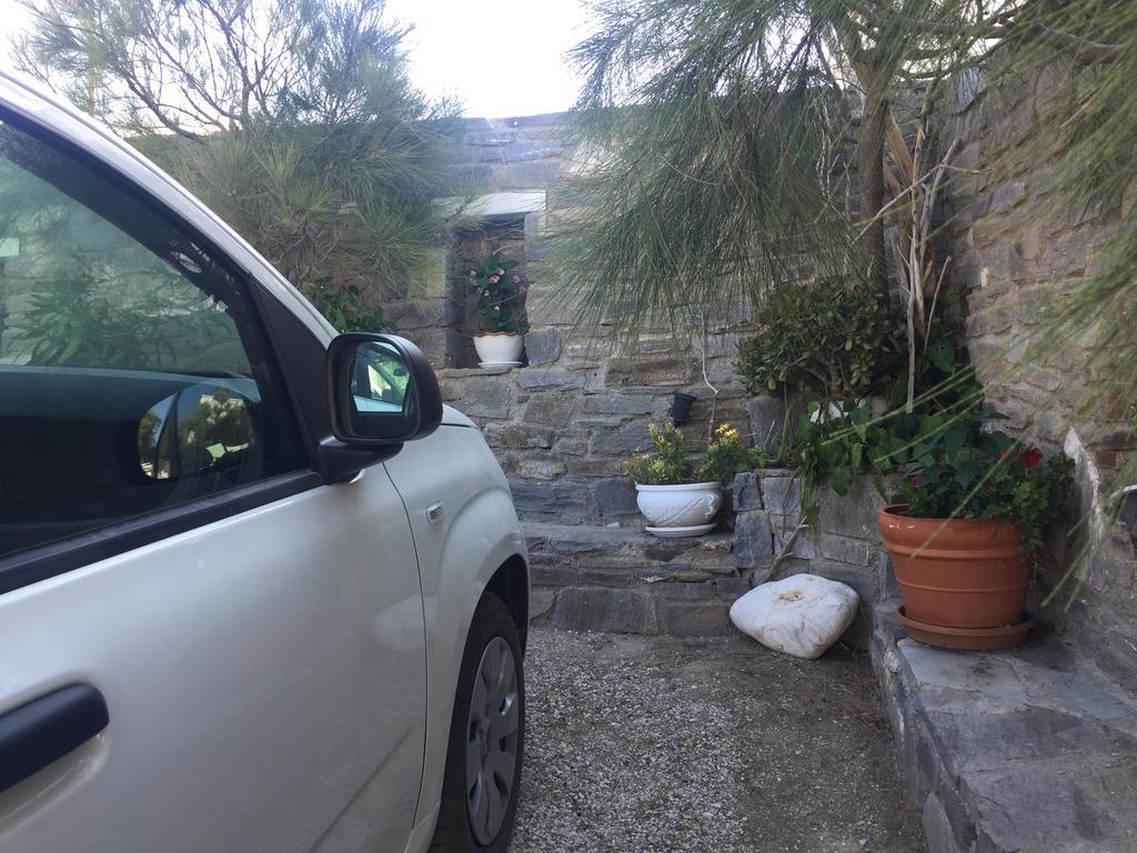 Anna's Piso Livadi