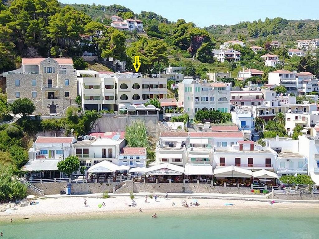 Haravgi Patitiri (Alonnisos)