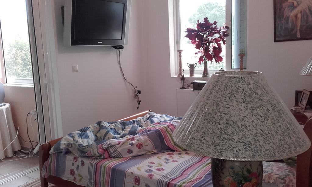 Avia Beachfront Villa *