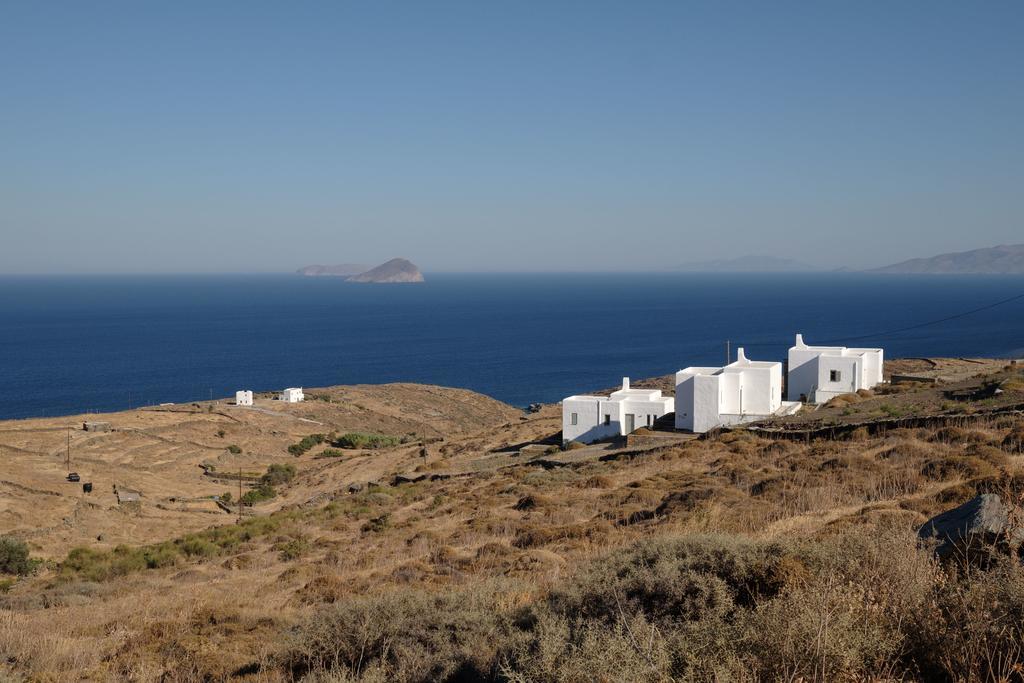 Liotrivi Houses *