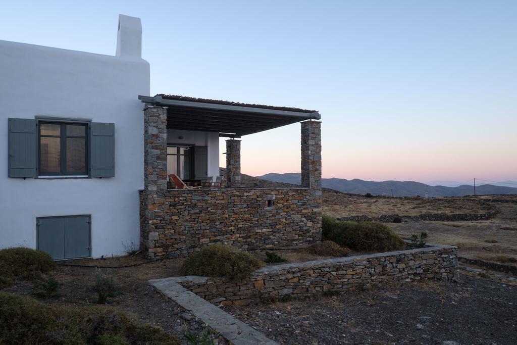 Liotrivi Houses