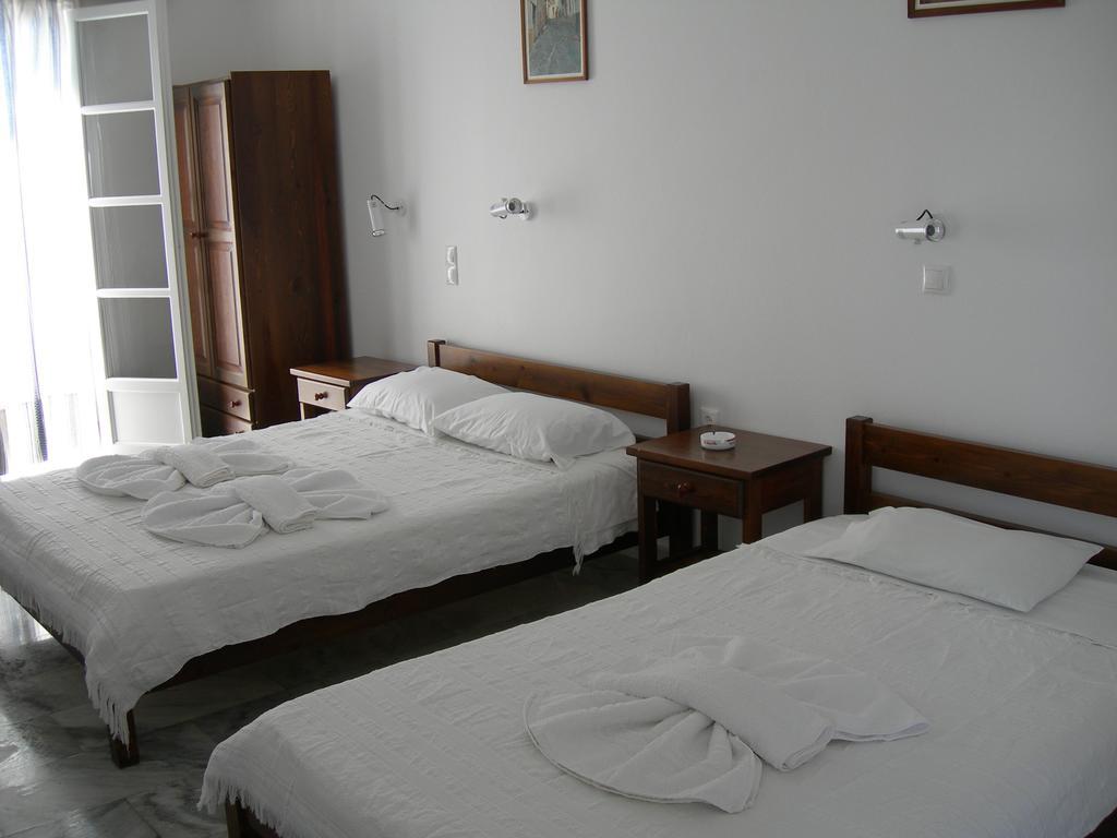 Bizas & Parikia (Paros)
