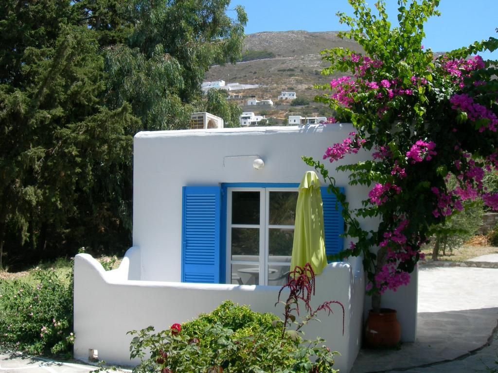 Bizas & Guest house Parikia (Paros)