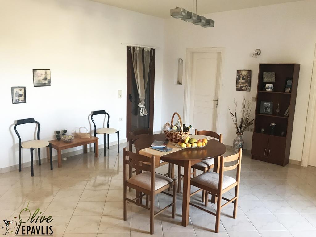 Olive Epavlis Apartment