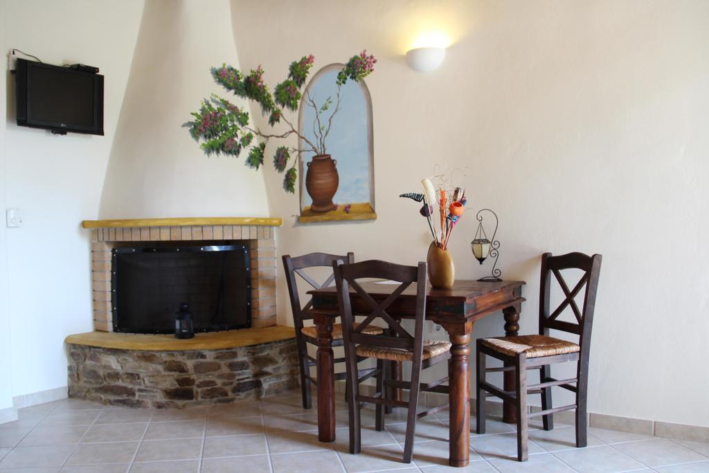 Axahas Apartment Mesi (Tinos)