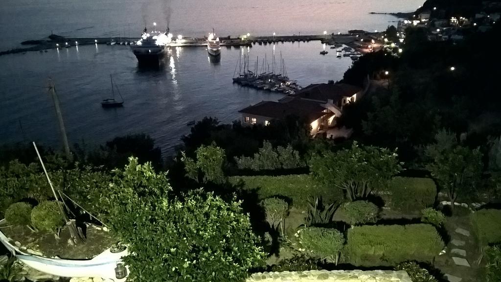 Aegean Wave - Faros Aparthotel 3*