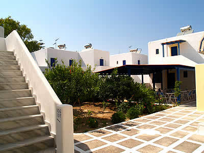 Damias Village * Parikia (Paros)