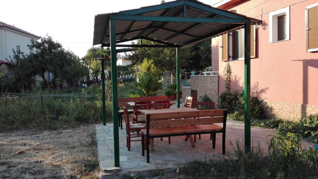 Vassilis Apartment *