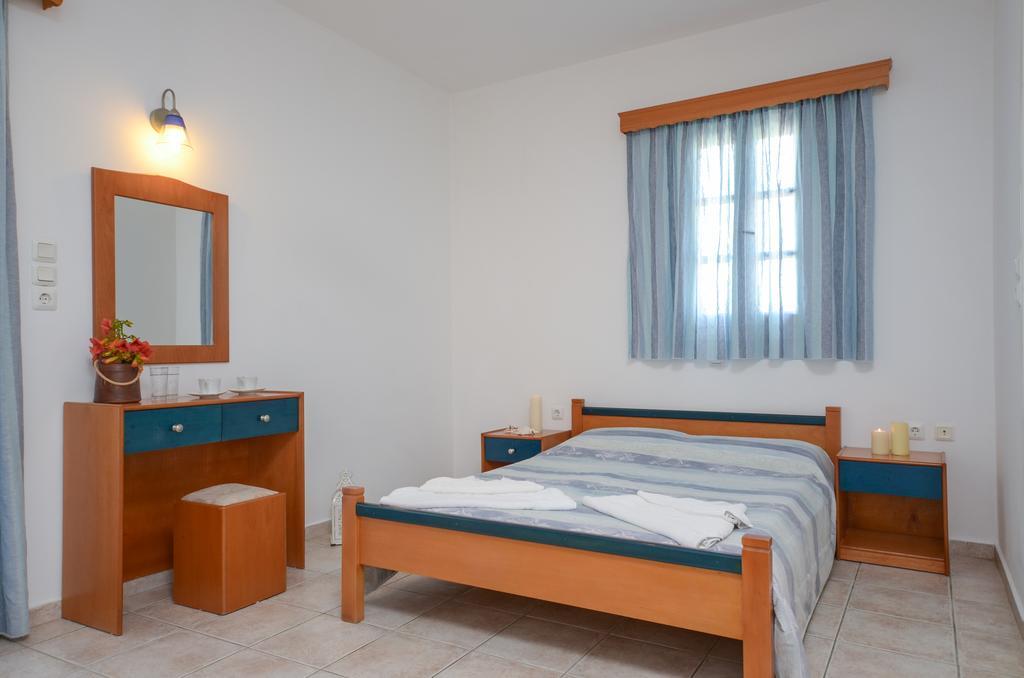 Apartment Three Lakes