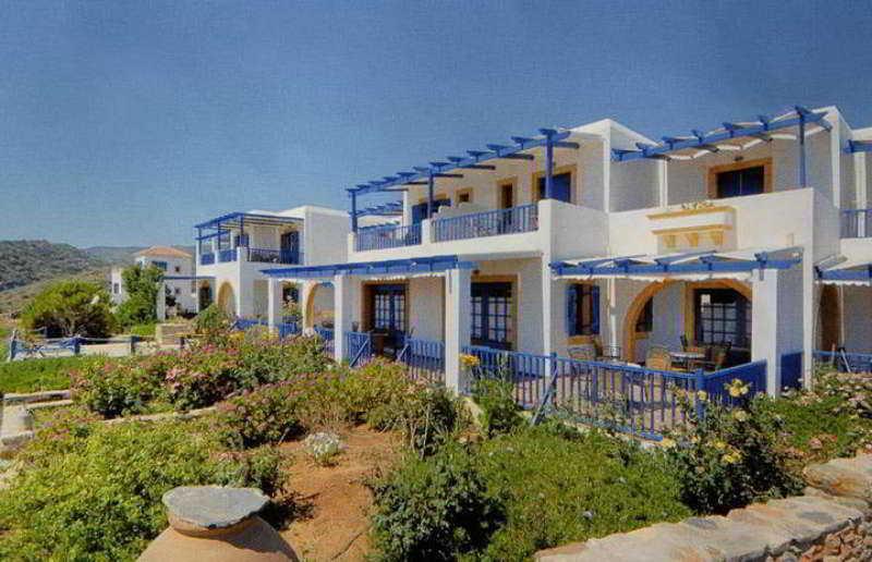 Akrotiri Platia Ammos