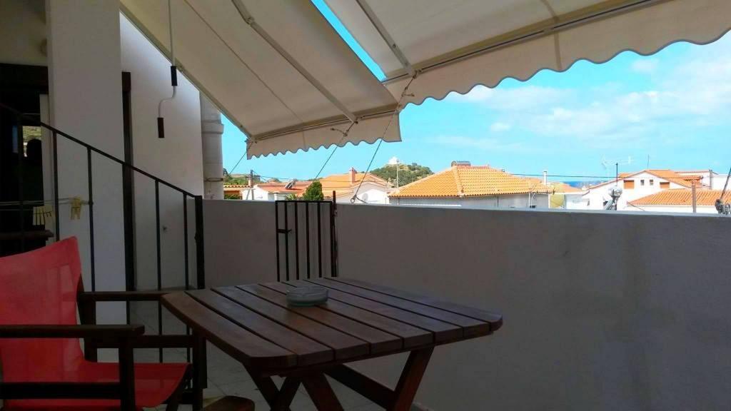Apartment Kostas - ενοικιαζόμενα με κουζινάκι