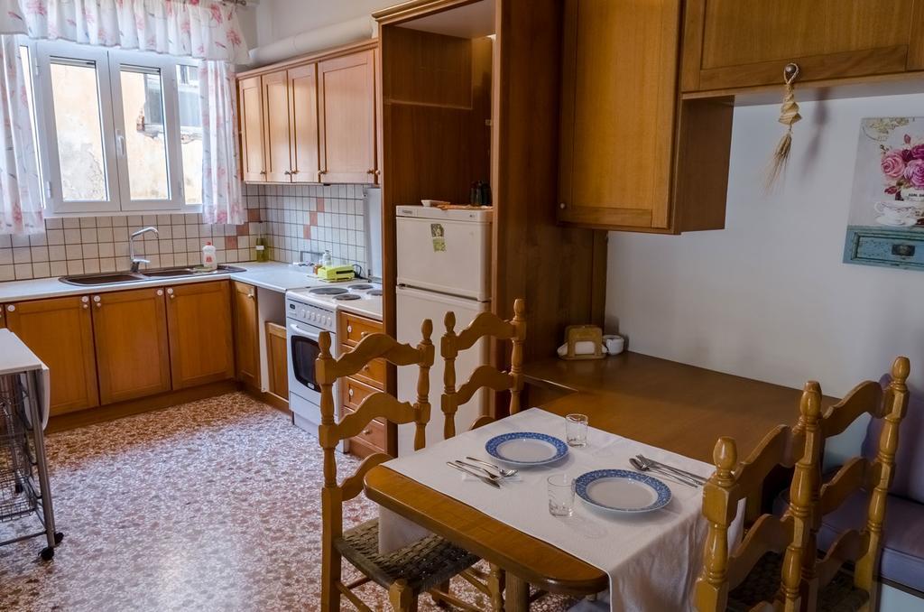 Ev Zin Apartement Dafnon Apartment Leonidio