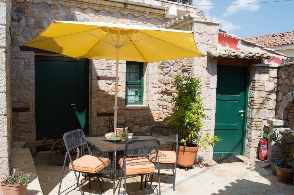 Alexandros Inn