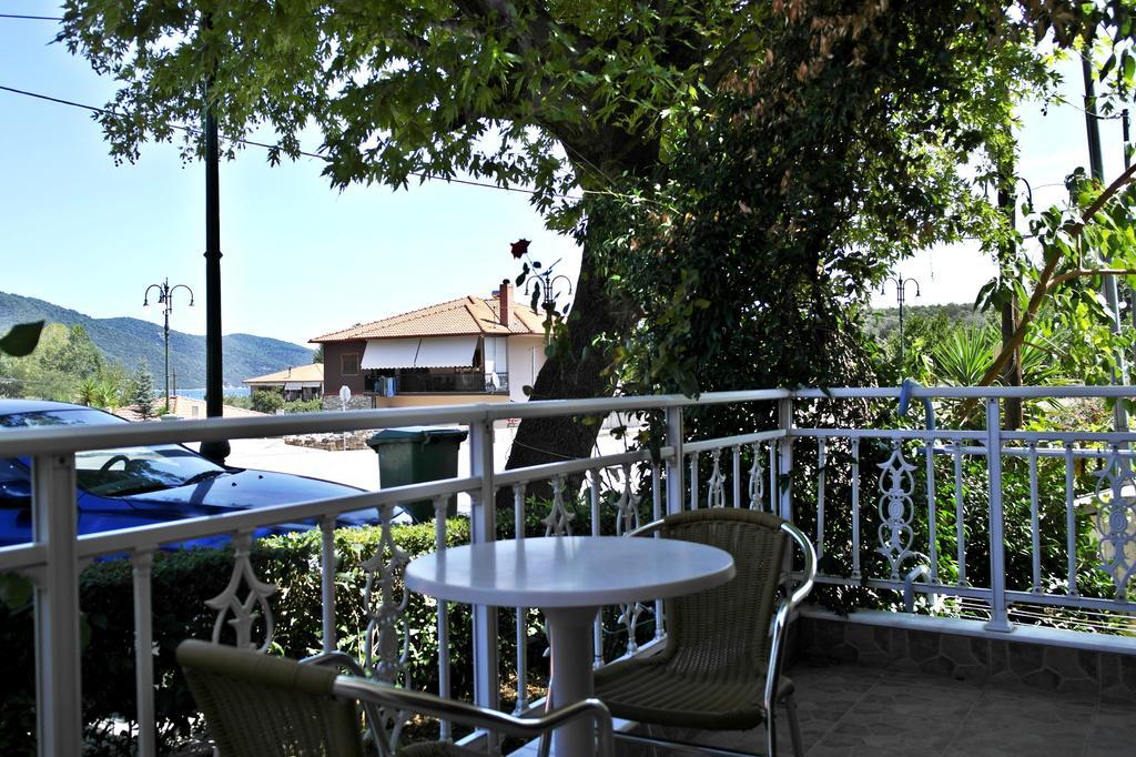 Roula Apartment