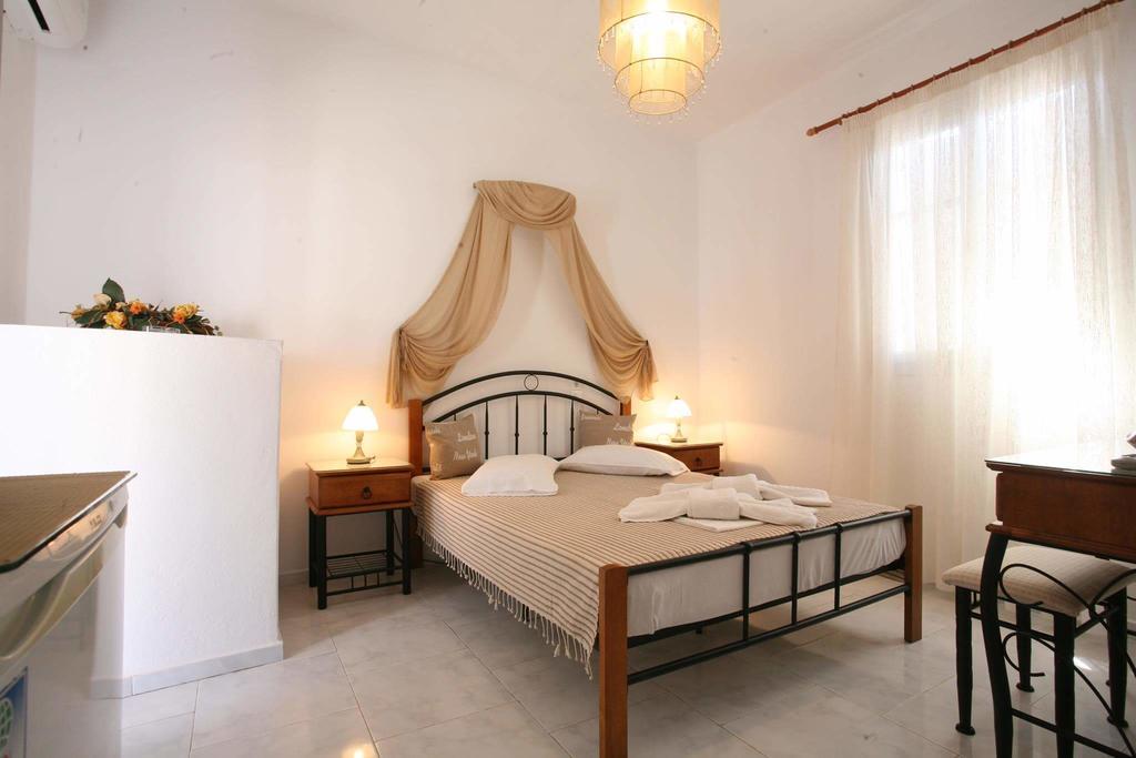 Xrissi Ammos Guest house Agia Kiriaki Beach (Milos)