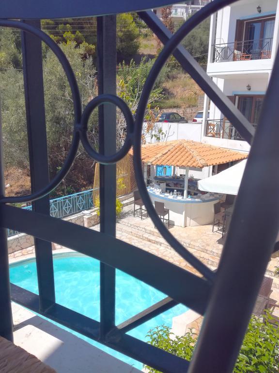 Hotel Avra