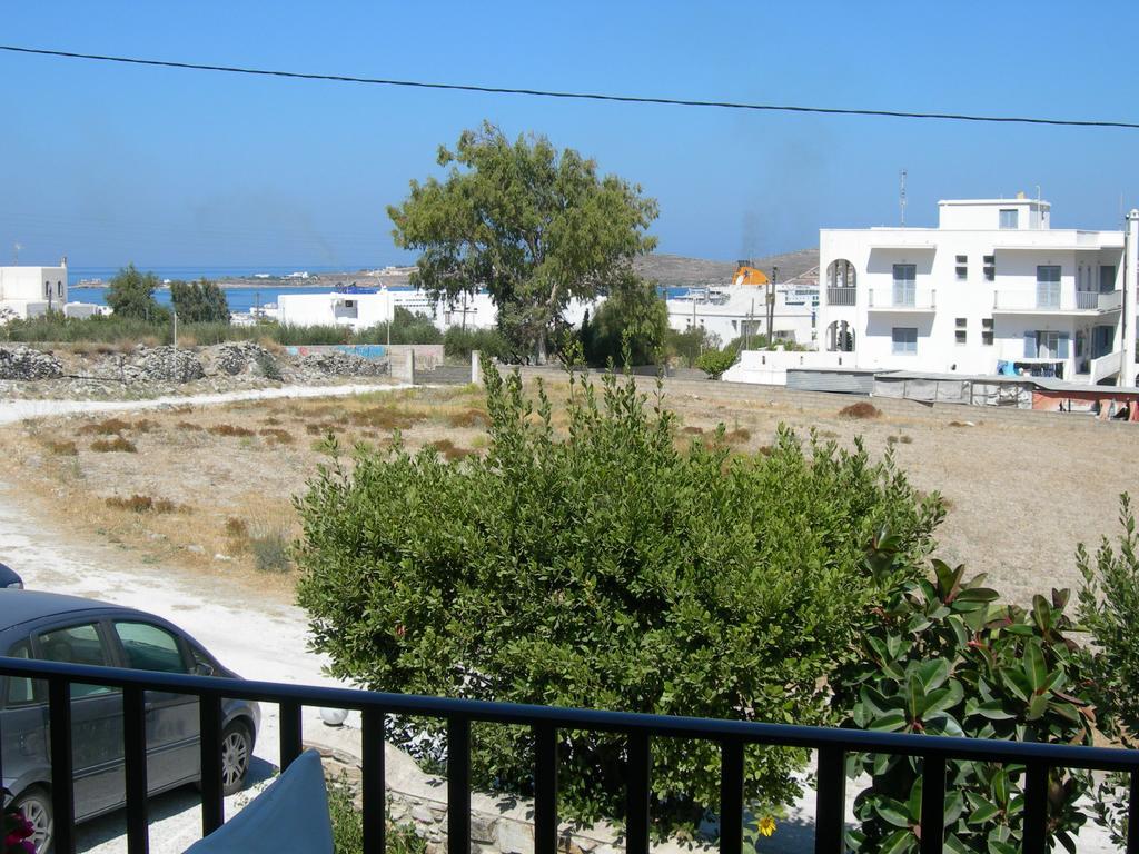 Bizas & Guest house 3*