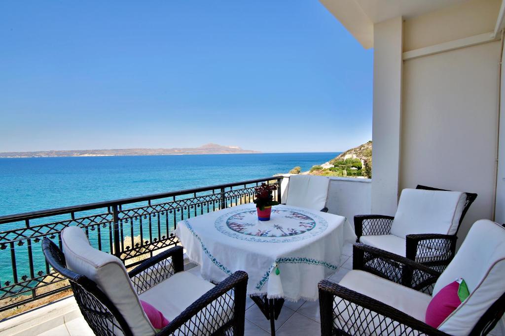 Isadora Almyrida (Crete)
