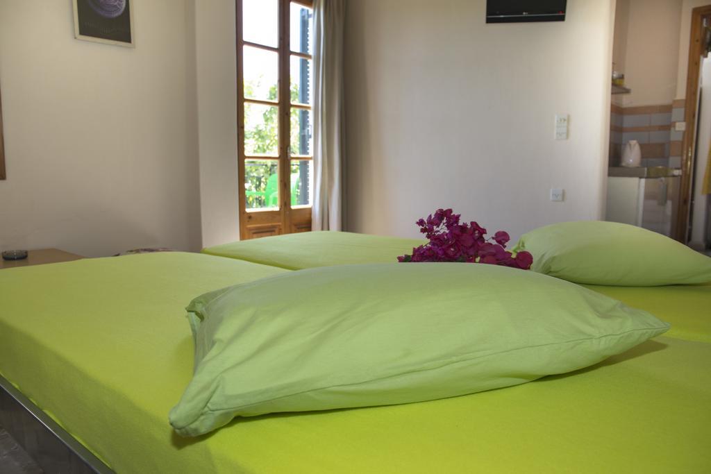 Guest house Condillia Ii *