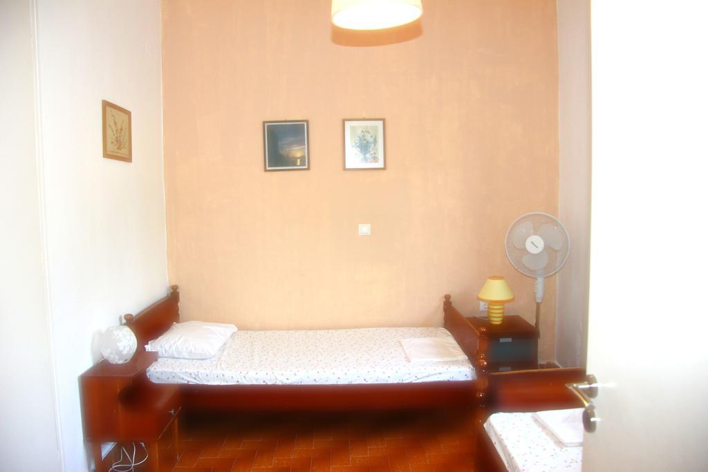Eleni Apartment *