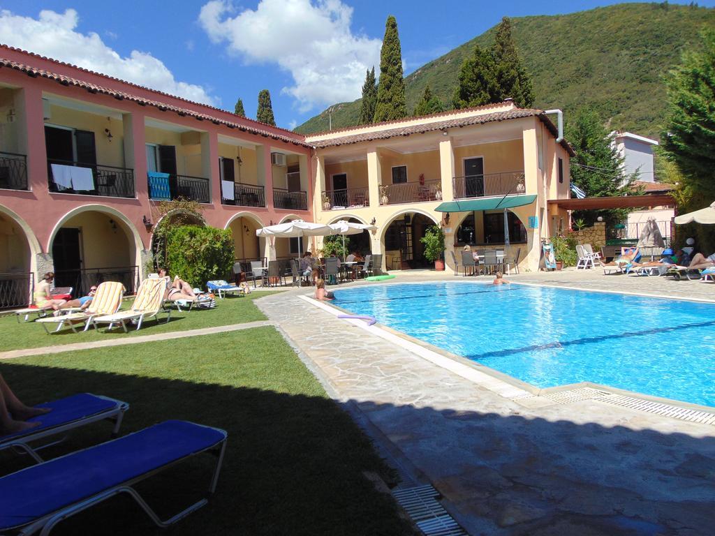 Aparthotel Annaliza 3*