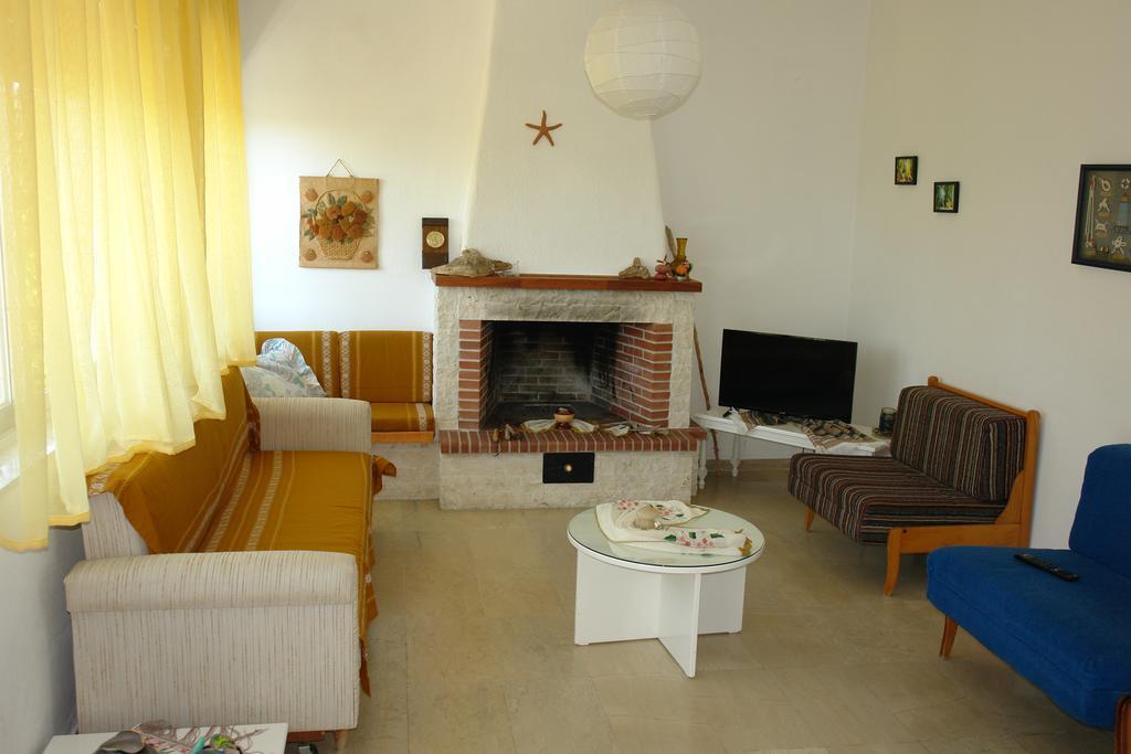 Antheia's House Nea Skioni