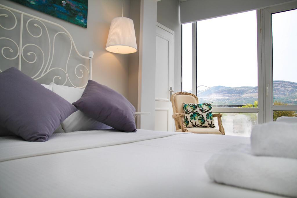 Port View Suites