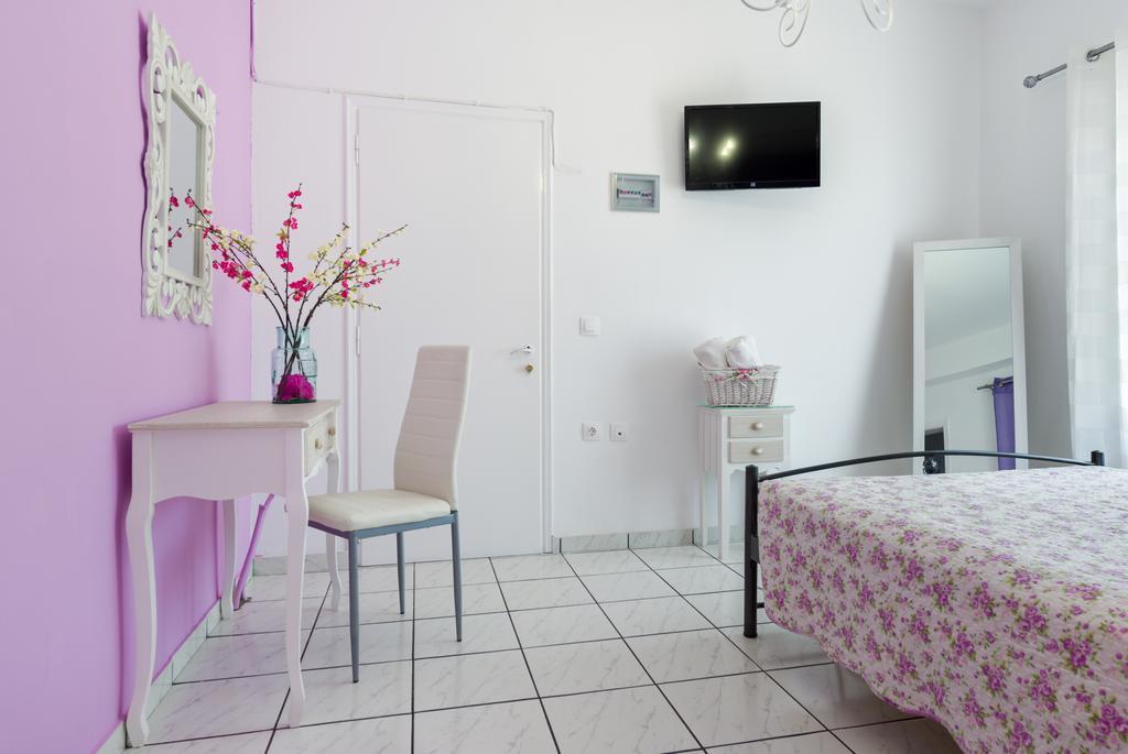 Thalia Apartment