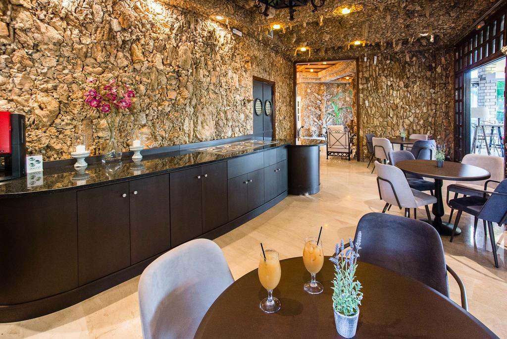 Hotel Nepheli Hotel