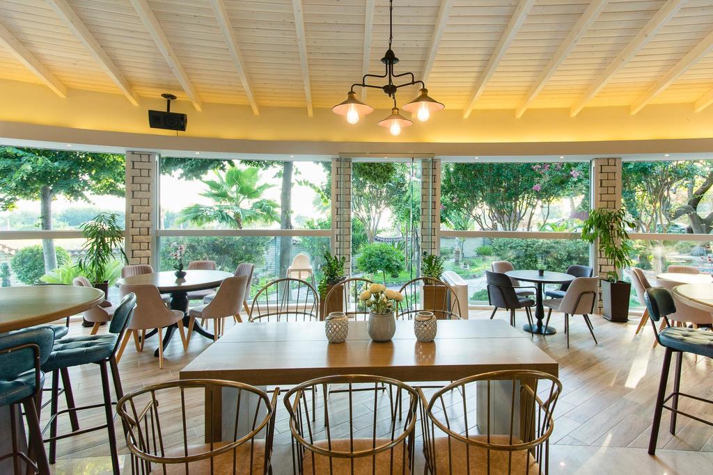 Nepheli Hotel