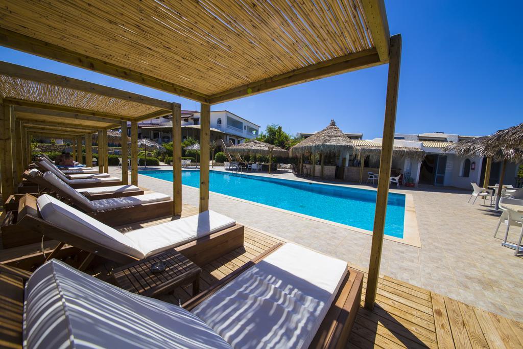 Hotel Navarone Petrochori (Peloponnese)
