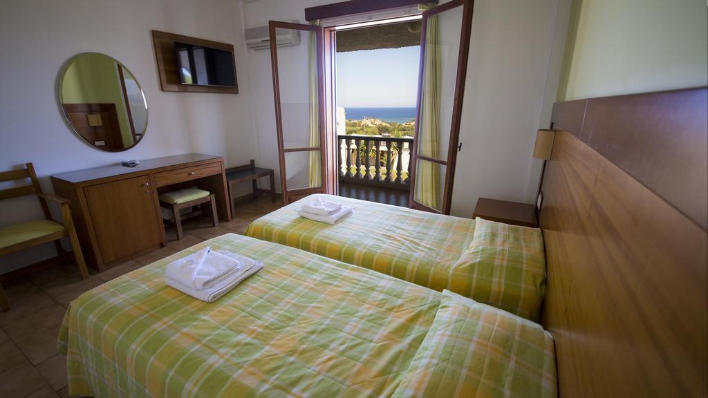 Navarone Hotel