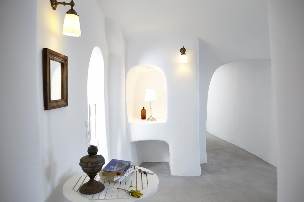 Liakada * Oia (Santorini)