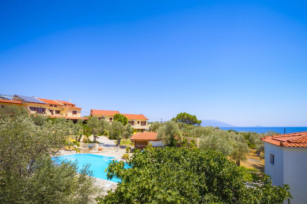 Limnionas Bay Village Aparthotel Marathokampos