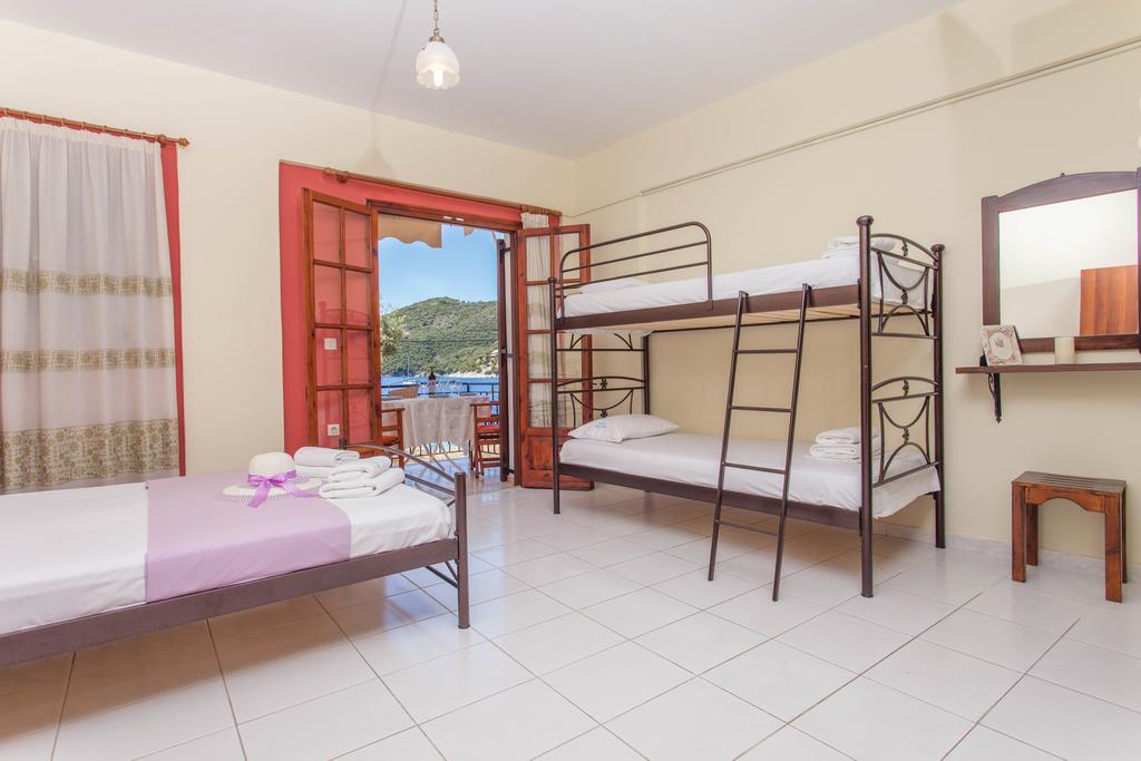 Ionio Sea Poros Aparthotel Mikros Gialos