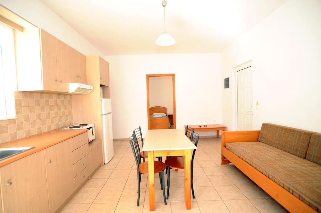 Aparthotel Evilion Stalos