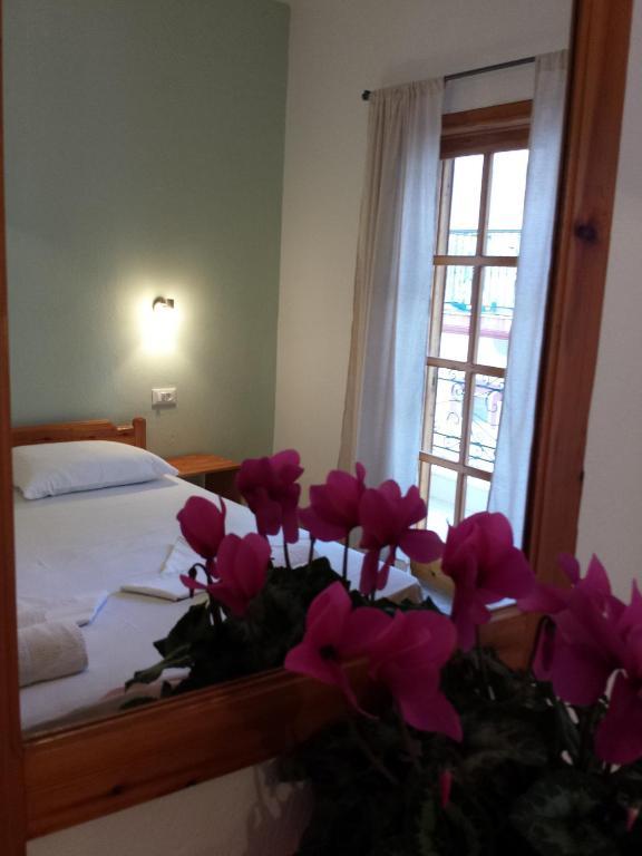Guest house Sunrise House Parga