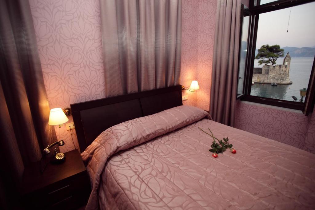 Spon Boutique Nafpaktos