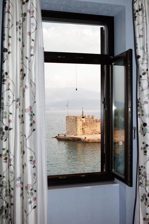 Spon Boutique Nafpaktos