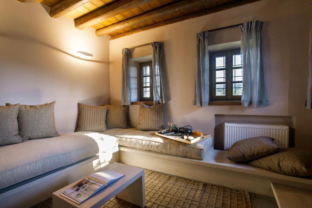 Guest house Kipi Suites 4*