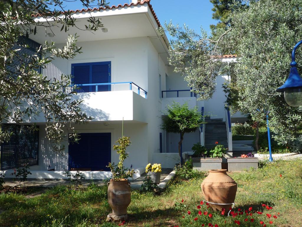 Saronikos Residences * Corinth