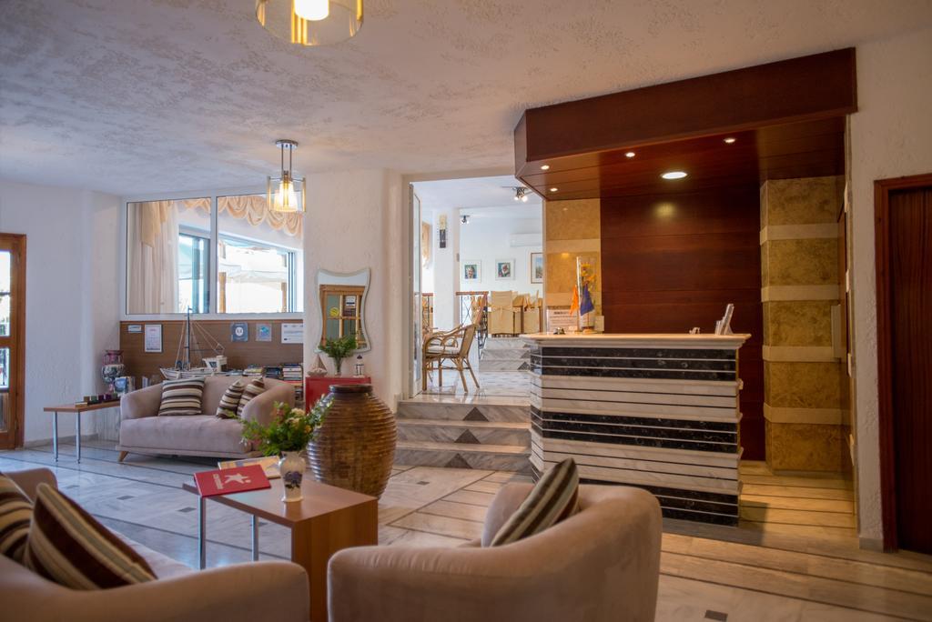 Hotel Neos Ikaros 2*